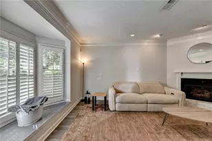 7111 St Charles Square, Roswell, GA 30075 - Photo 4