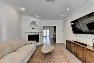 7111 St Charles Square, Roswell, GA 30075 - Photo 6
