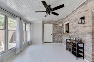 7111 St Charles Square, Roswell, GA 30075 - Photo 26
