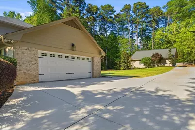 1772 Tilling Way, Stone Mountain, GA 30087 - Photo 36