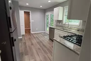 6255 Creekford Ln, Lithonia, GA 30058 - Photo 6