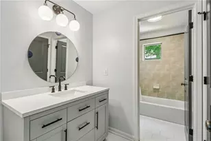 1912 Brantley Walk Ln NW, Atlanta, GA 30318 - Photo 24