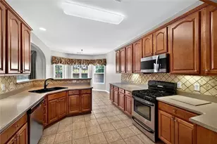 8004 Larksview Dr, Fairburn, GA 30213 - Photo 6