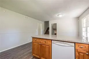 1798 Dogwood Ct, Snellville, GA 30078 - Photo 16