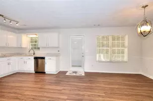 1022 Carriage Way, Loganville, GA 30052 - Photo 6