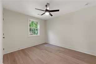 1715 Lisbon Dr SW, Atlanta, GA 30310 - Photo 12