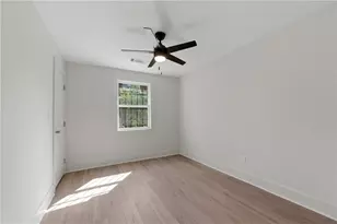 1715 Lisbon Dr SW, Atlanta, GA 30310 - Photo 16