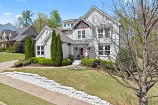 706 Paint Horse Dr, Canton, GA 30115 - Photo 2