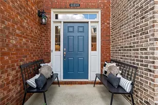 10296 Quadrant Ct, Alpharetta, GA 30022 - Photo 2