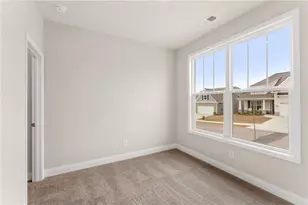 27 Masters Dr, Villa Rica, GA 30180 - Photo 4