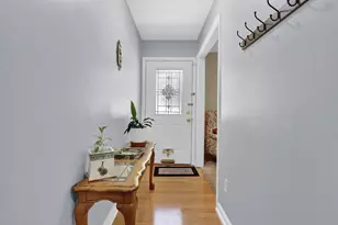 2906 Castle Dr, Lawrenceville, GA 30044 - Photo 4