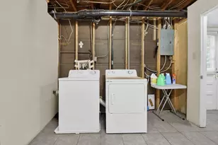 2906 Castle Dr, Lawrenceville, GA 30044 - Photo 22