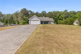 428 Southridge Rd, Winder, GA 30680 - Photo 2