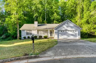 2032 Briar Trail Ct SW, Atlanta, GA 30331 - Photo 2