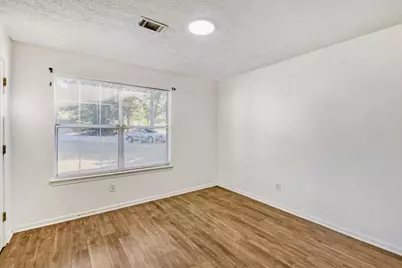 2032 Briar Trail Court SW, Atlanta, GA 30331 - Photo 12
