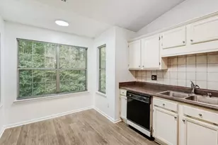 2032 Briar Trail Ct SW, Atlanta, GA 30331 - Photo 8