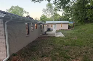 1627 Ridgeview Dr NW, Conyers, GA 30012 - Photo 4