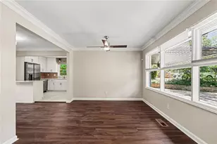 3416 Maplehurst Dr, Decatur, GA 30032 - Photo 10