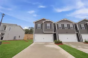 210 Norchester Ave, Hogansville, GA 30230 - Photo 2