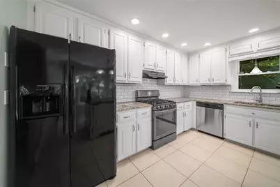 111 Allatoona Drive, Woodstock, GA 30189 - Photo 6