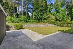 395 Ben Ave SW, Lilburn, GA 30047 - Photo 36