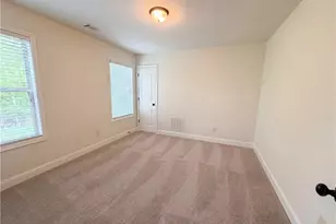 1948 Paynes Point, Winder, GA 30680 - Photo 16