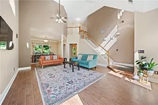 3115 Ivey Oaks Ln, Roswell, GA 30076 - Photo 4