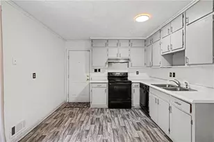 6364 Maddox Rd, Morrow, GA 30260 - Photo 2