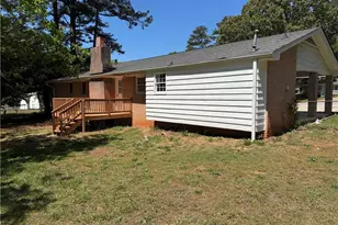 5594 Laurel Ln NW, Lilburn, GA 30047 - Photo 28