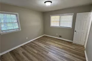 5594 Laurel Ln NW, Lilburn, GA 30047 - Photo 22