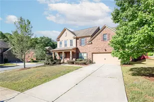 4228 Woods Creek Ln, Suwanee, GA 30024 - Photo 4