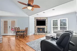 209 Farmington Trce, Carrollton, GA 30116 - Photo 6