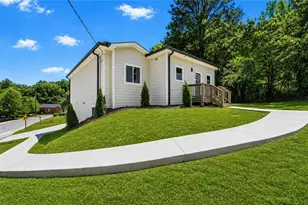 305 Fairburn Rd NW, Atlanta, GA 30331 - Photo 2