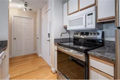 1074 Peachtree Walk NE #B418, Atlanta, GA 30309 - Photo 6