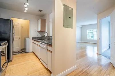 1074 Peachtree Walk NE #B418, Atlanta, GA 30309 - Photo 2