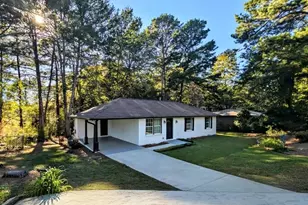 537 Eastside Dr, Dacula, GA 30019 - Photo 2