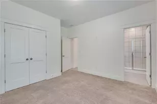 6809 Benjamin Dr, Flowery Branch, GA 30542 - Photo 32