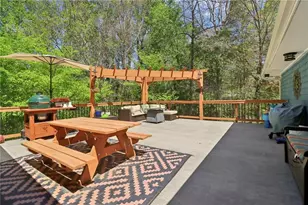 2414 Melinda Dr NE, Atlanta, GA 30345 - Photo 32