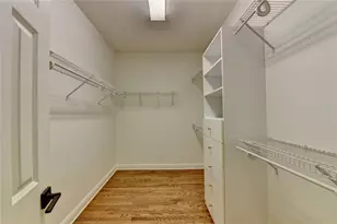 260 Lake Summit View, Atlanta, GA 30342 - Photo 24