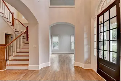 260 Lake Summit View, Atlanta, GA 30342 - Photo 4