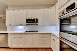 260 Lake Summit View, Atlanta, GA 30342 - Photo 8