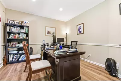 2436 Fontainebleau Drive, Dunwoody, GA 30360 - Photo 20