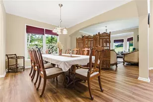 2436 Fontainebleau Dr, Dunwoody, GA 30360 - Photo 12