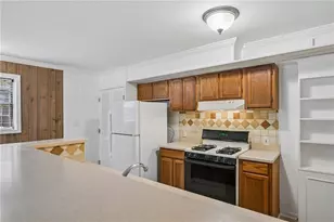 1525 Mason Mill Rd NE, Atlanta, GA 30329 - Photo 36