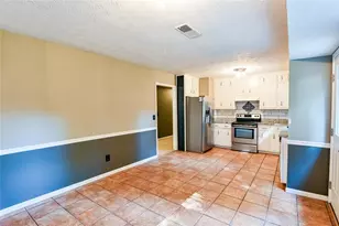 3997 Stacy Ln, Snellville, GA 30039 - Photo 10
