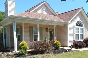 1109 Larkspur Dr, Locust Grove, GA 30248 - Photo 2