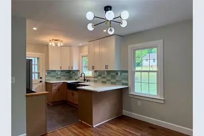 2274 Carey Drive SE, Atlanta, GA 30315 - Photo 8