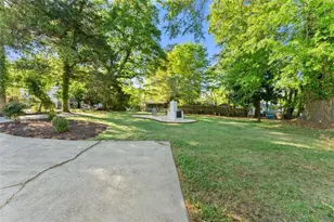 1317 NW North Enota Ave NW, Gainesville, GA 30501 - Photo 2