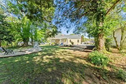 1317 NW North Enota Avenue NW, Gainesville, GA 30501 - Photo 4