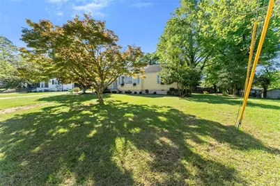 1317 NW North Enota Avenue NW, Gainesville, GA 30501 - Photo 12